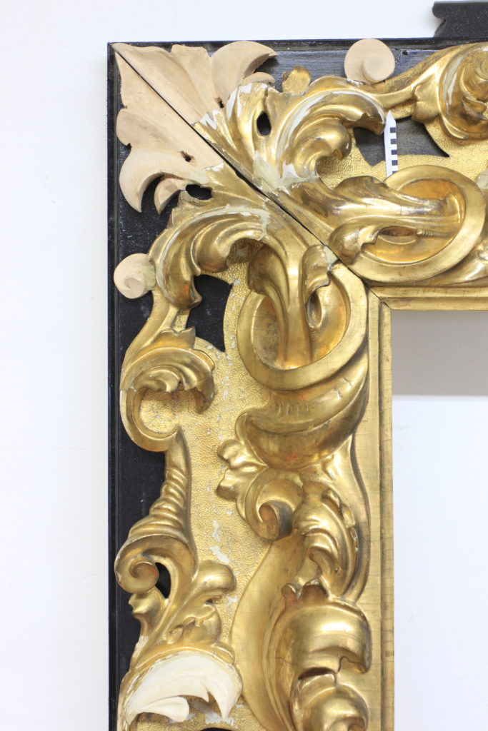 alte bilderrahmen mit blattgold