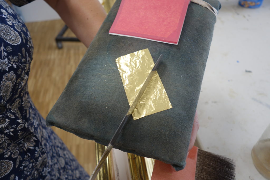blattgold-vergolden-vergolderkissen-vergoldermesser-koblenz-neuwied-andernach-boppard