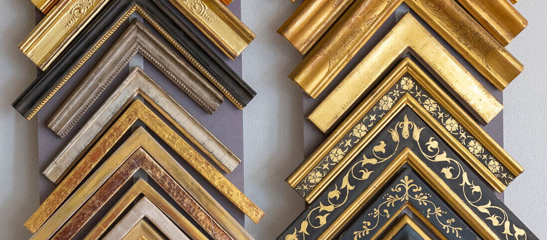 Verzieren und Vergolden von Bilderrahmen